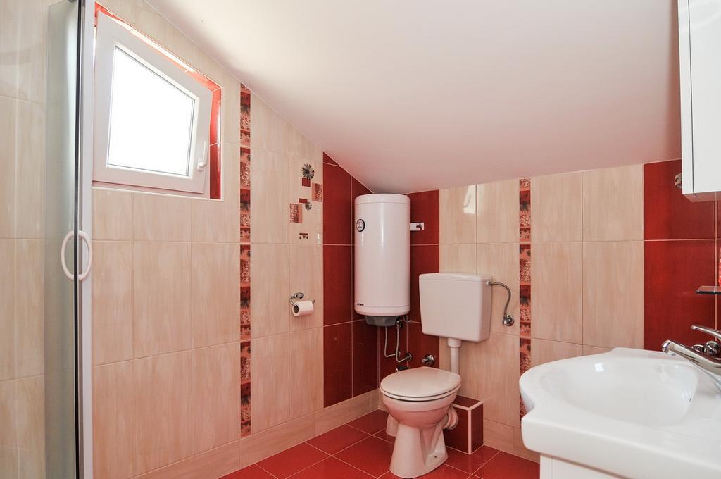 Apartmani P&M ティヴァト エクステリア 写真
